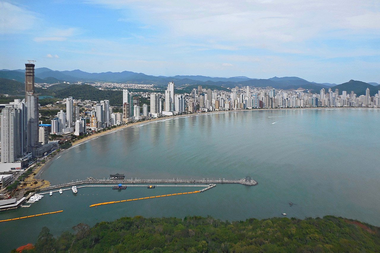 Balneário Camboriú lança edital de nível fundamental a superior